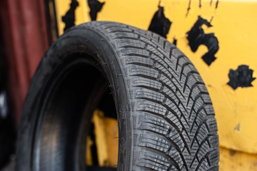 фото протектора и шины Ice Blazer Alpine+ Шина Sailun Ice Blazer Alpine+ 165/60 R14 79T